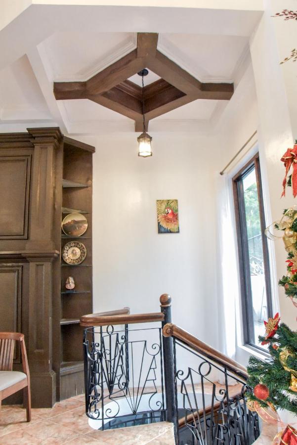 El Castillo Bed And Breakfast Angono Eksteriør bilde