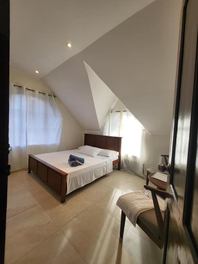 El Castillo Bed And Breakfast Angono Eksteriør bilde