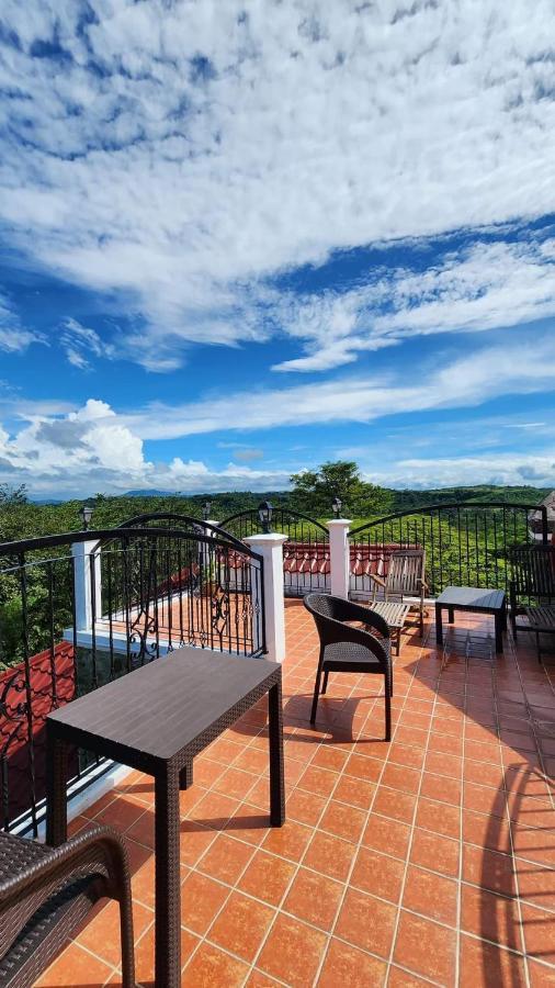 El Castillo Bed And Breakfast Angono Eksteriør bilde